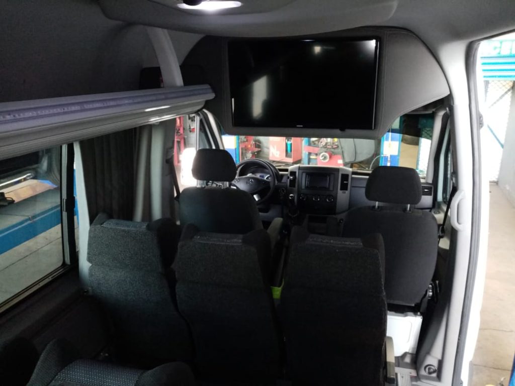 Pantalla con equipo de video en la Sprinter
